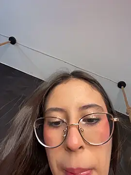 Snapshot of Juanita-Diaz chatting on 10.30.25 Juanita-Diaz online show from 10.30.25