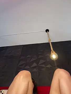 Snapshot of Juanita-Diaz chatting on 12.03.25 Juanita-Diaz online show from 12.03.25