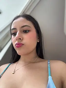 Snapshot of Juanita-Diaz chatting on 04.05.26 Juanita-Diaz online show from 04.05.26