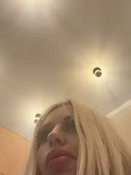 Steffi Snowbunny online show from 06.25.26