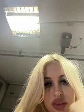 Steffi Snowbunny online show from 08.01.26