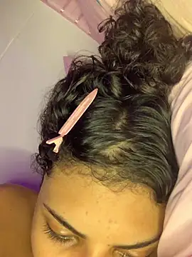 luluzinhax online show from 02.21.26