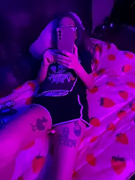 mmmminaDarling online show from 02.26.26