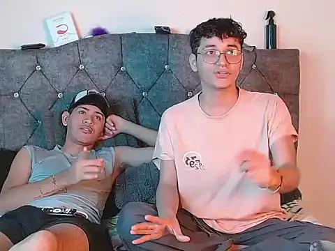 Snapshot of logan_willyams_ chatting on 09.13.25 logan willyams online show from 09.13.25