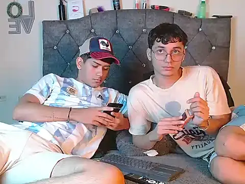 Snapshot of logan_willyams_ chatting on 09.19.25 logan willyams online show from 09.19.25