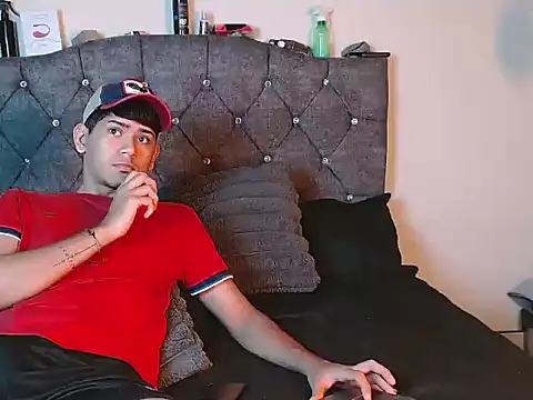 Snapshot of logan_willyams_ chatting on 09.20.25 logan willyams online show from 09.20.25