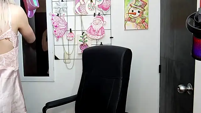 Andy Roses online show from 11.18.25