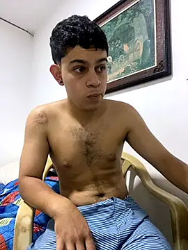 Snapshot of Young_handsome chatting on 11.29.25 Young handsome online show from 11.29.25