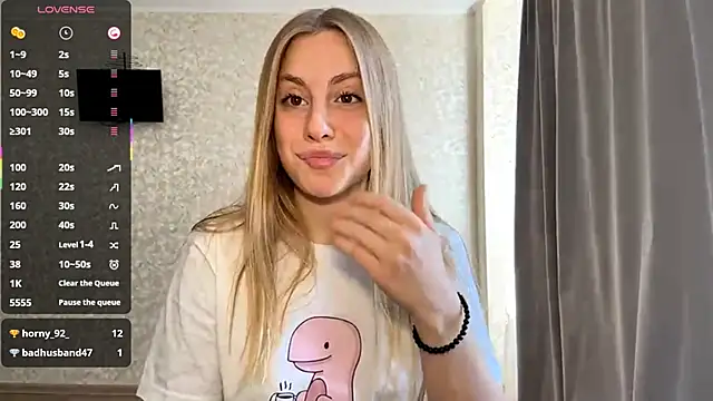 DreamyOlivia online show from 09.14.25