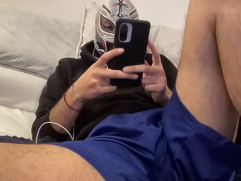 Snapshot of Superwow54 chatting on 10.08.25 Superwow54 online show from 10.08.25