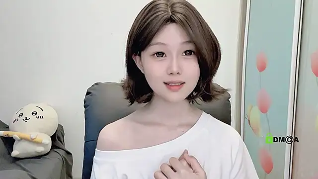 gummy-candy online show from 10.11.25