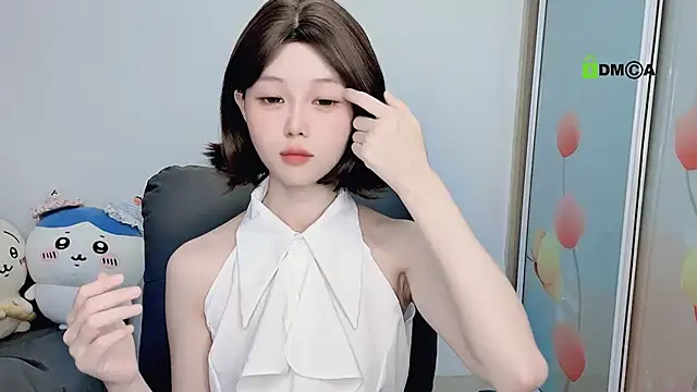 gummy-candy online show from 10.19.25