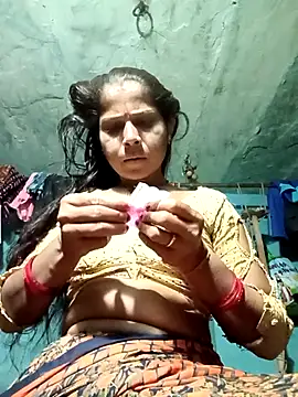 Snapshot of Hot_era chatting on 11.01.25 Hot era online show from 11.01.25