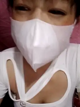 Snapshot of VanGau031694 chatting on 09.09.25 VanGau031694 online show from 09.09.25