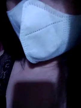 Snapshot of VanGau031694 chatting on 11.24.25 VanGau031694 online show from 11.24.25