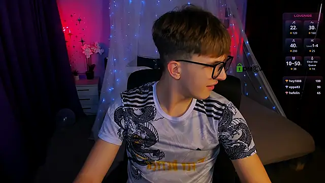 travis wolf  online show from 11.06.25