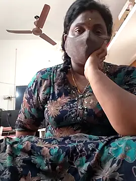Snapshot of Tamil_Kavitha10 chatting on 05.05.26 Tamil Kavitha10 online show from 05.05.26