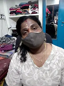Snapshot of Tamil_Kavitha10 chatting on 05.08.26 Tamil Kavitha10 online show from 05.08.26