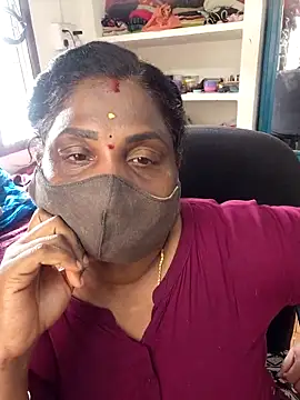 Snapshot of Tamil_Kavitha10 chatting on 05.19.26 Tamil Kavitha10 online show from 05.19.26
