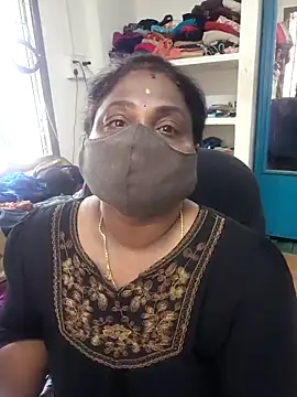 Snapshot of Tamil_Kavitha10 chatting on 05.20.26 Tamil Kavitha10 online show from 05.20.26