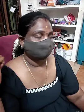 Snapshot of Tamil_Kavitha10 chatting on 06.03.26 Tamil Kavitha10 online show from 06.03.26
