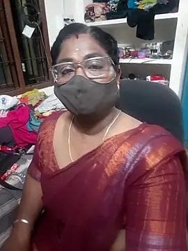 Snapshot of Tamil_Kavitha10 chatting on 06.18.26 Tamil Kavitha10 online show from 06.18.26