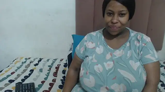 Chubby Queenx255 online show from 11.22.25