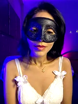 royeoy22 online show from 11.05.25