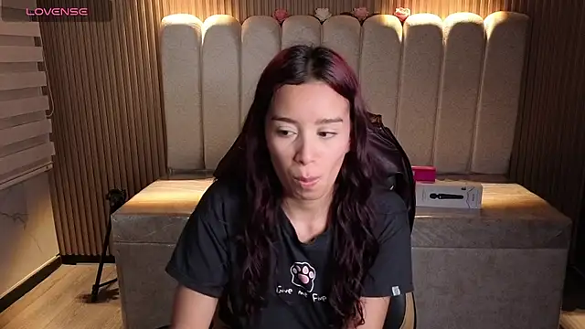  Mia Evans 1 online show from 08.06.26