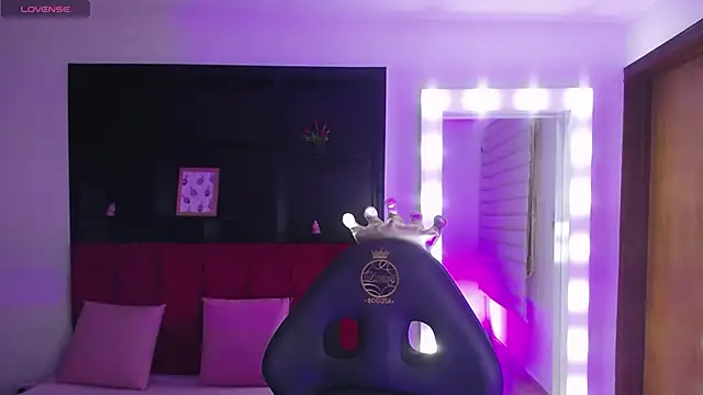  Charlotte Collins  online show from 09.19.25