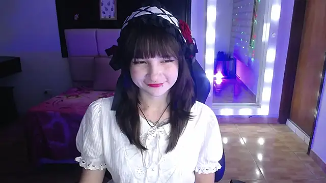  Charlotte Collins  online show from 11.28.25