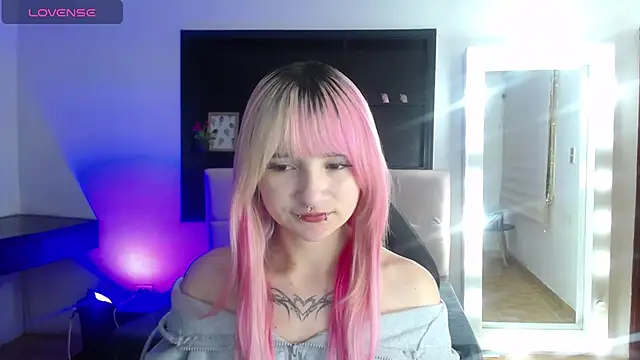  Charlotte Collins  online show from 06.27.26