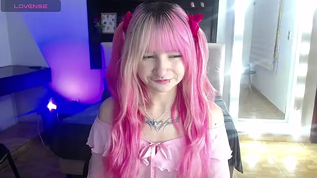  Charlotte Collins  online show from 07.01.26
