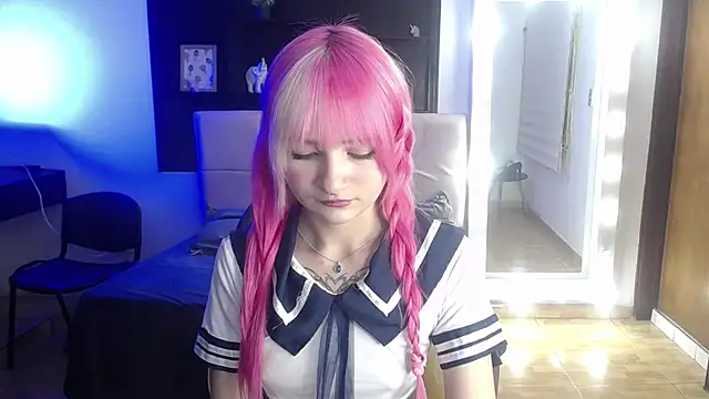  Charlotte Collins  online show from 07.28.26