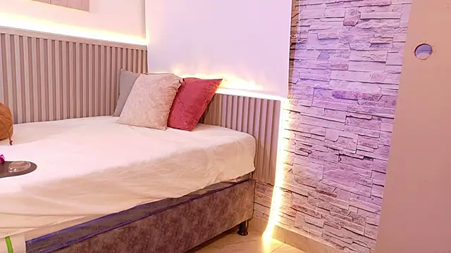 liz monserrat 1 online show from 10.30.25