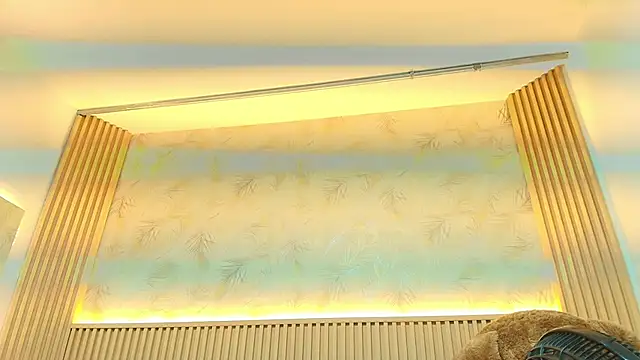 Snapshot of Liss-Reyes chatting on 03.15.26 Liss-Reyes online show from 03.15.26