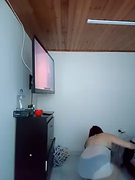 Snapshot of CARITOMIO chatting on 10.29.25 CARITOMIO online show from 10.29.25