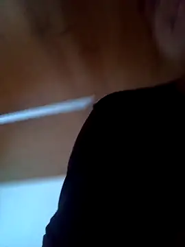 Snapshot of CARITOMIO chatting on 11.22.25 CARITOMIO online show from 11.22.25