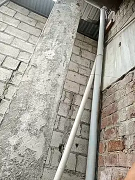 Snapshot of SaraBust chatting on 10.15.25 SaraBust online show from 10.15.25