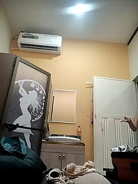 Snapshot of SaraBust chatting on 10.22.25 SaraBust online show from 10.22.25