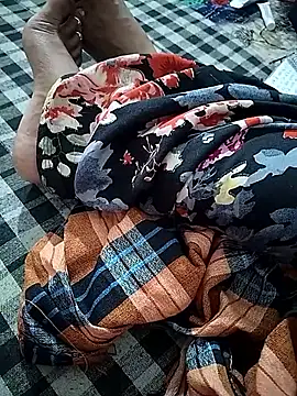 Snapshot of sexy__girls98 chatting on 11.07.25 sexy girls98 online show from 11.07.25