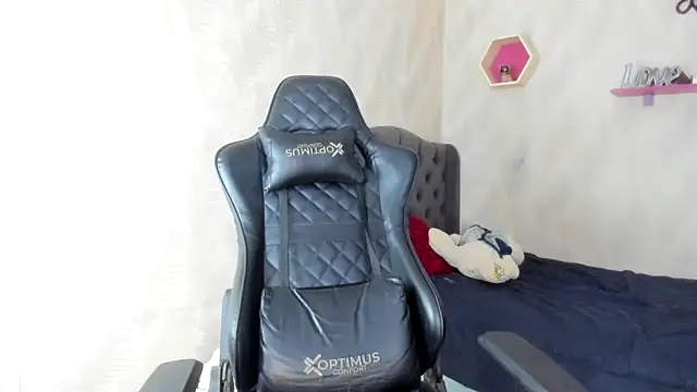 bull cam online show from 11.19.25