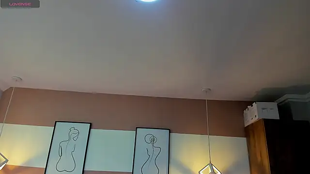 Snapshot of Mia_Valentine_ chatting on 02.04.26 Mia Valentine online show from 02.04.26