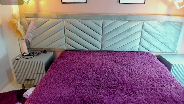 Snapshot of Mia_Valentine_ chatting on 02.28.26 Mia Valentine online show from 02.28.26