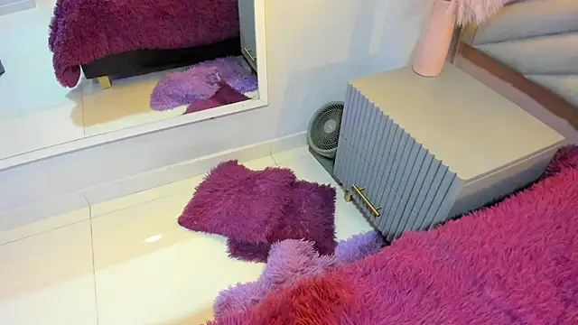 Snapshot of Mia_Valentine_ chatting on 03.04.26 Mia Valentine online show from 03.04.26