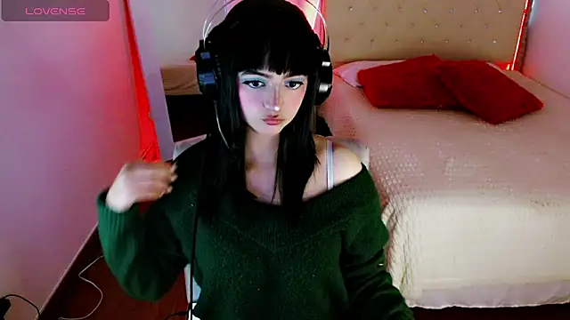 Lunyhose online show from 10.29.25