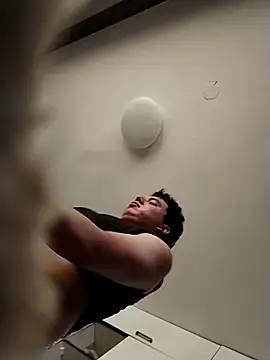 Snapshot of MiaKalifa020102 chatting on 11.25.25 MiaKalifa020102 online show from 11.25.25