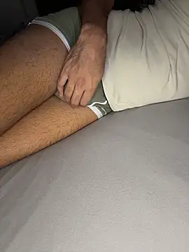 Snapshot of Moan_King chatting on 10.18.25 Moan King online show from 10.18.25