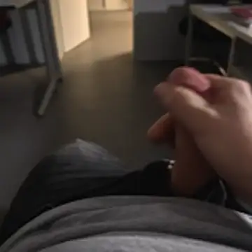 Snapshot of stunning_stallion chatting on 11.24.25 stunning stallion online show from 11.24.25