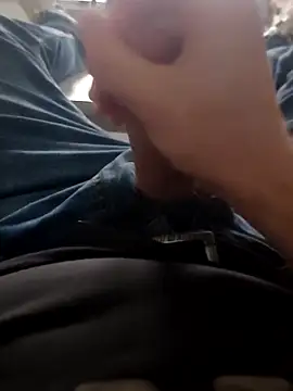 Snapshot of stunning_stallion chatting on 03.06.26 stunning stallion online show from 03.06.26